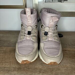 Pajar Woman’s Furona Insulated Ankle Snow Boots - size 9 - Pink